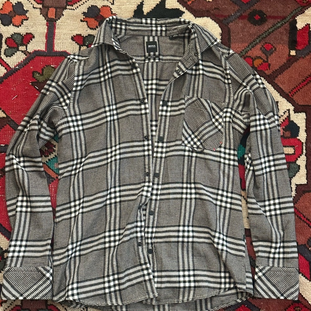 hugo boss flannel men’s medium long sleeve button down